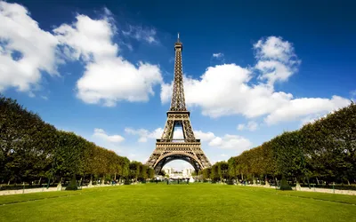 Париж занял третье место в мировом рейтинге стоимости жилья