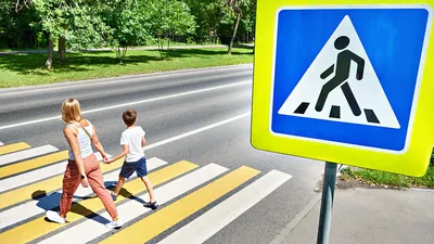Как переходить дорогу Пешеходный переход ПДД Правила дор движения для детей  [Малыш и дорога ТВ] - YouTube