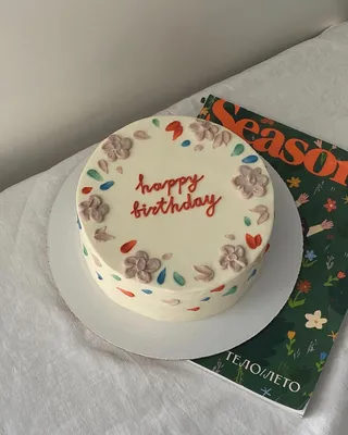 🎂те самые тортики с Pinterest🎂 в Instagram: «Birthday cake 🎂✨» |  Десерты, Украшения