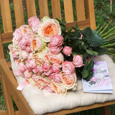 Купить кустовые пионовидные розы «Бомбастик» в Екатеринбурге – пионовидные  розы кустовые
