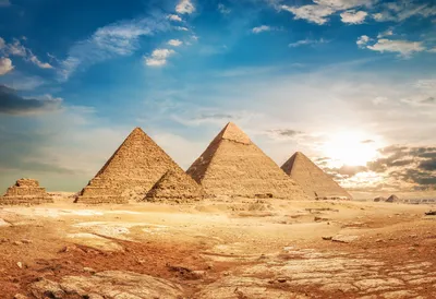 Пирамида Хеопса: какие секреты она хранит и что стоит знать туристам