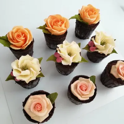Сладкие подарки на 8 марта - Кондитерская Anita's Cakes - Торты на заказ в  Барнауле