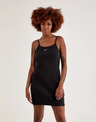 Nike Essential Ribbed Dress – DTLR