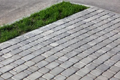 Укладка тротуарной плитки: варианты схем, виды рисунков и узоров,  особенности