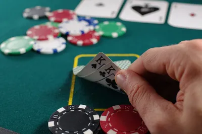 Моделирование покера, часть 1. Меня заинтересовал покер как пример… | by  Viktor Love | Medium