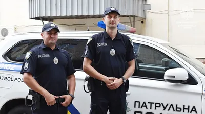 В Москве полицейские применили оружие из-за дебоширов на детской площадке —  РБК