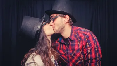 5 видов поцелуев, которые женщины ждут от мужчин | Chili | Дзен