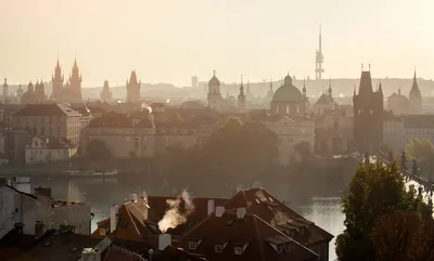 Прага Взгляд города сверху стоковое изображение. изображение насчитывающей  республика - 64640557