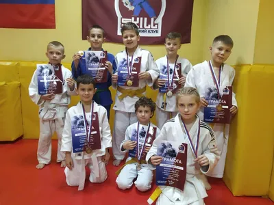 http://www.judo21.ru/judo/terminologiya/78-rej-rej-privetstvie-poklon