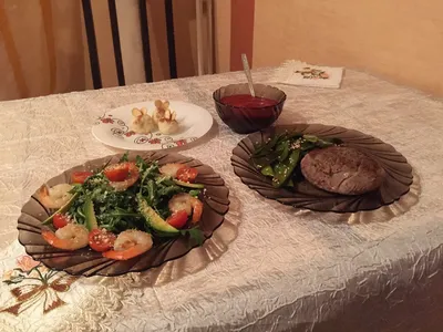 Отзыв о Книга \"Большой праздничный стол: 1500 рецептов: Вкусно, практично,  оригинально\" - И.А. Кутепова, И.Я. Колесникова, Л.М. Лемкуль | На работе  подарили на 8 марта...