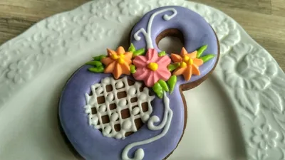 Имбирное печенья к 8 Марта. How to decorate spring cookies - YouTube