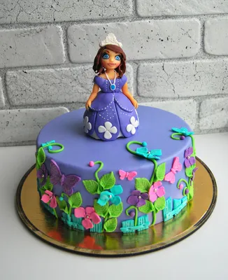 Smaktort on X: \"Торт Принцесса София (вишнёвый тортик, кремовый,  фотокартинка, цветочки и бабочки из мастики. вес 3кг. #smaktort #принцесса  #принцессасофия https://t.co/FV8vaD1N0h\" / X