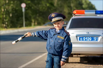 🚔Профессия полицейский — это одна из наиболее важных, ответственных и даже  опасных профессий в мире. Полицейский должен охранять… | Instagram