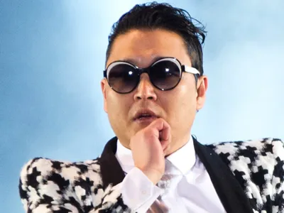 ♫ PSY | iHeart