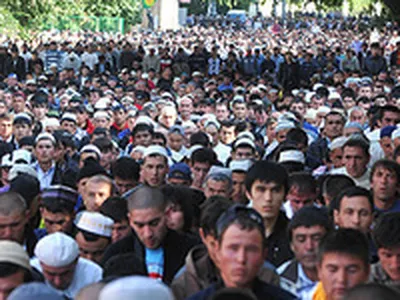 Мусульмане Москвы в молитве встречают месяц Рамадан | Фото