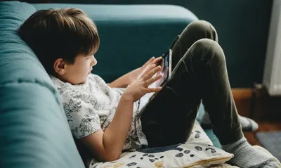 Ребенок в телефоне и за компьютером: регулировать ли время? Компьютерное  время для ребенка