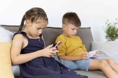 Грань разумного: как отучить ребенка от залипания в телефоне
