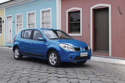 Renault Sandero - цены, отзывы, характеристики Sandero от Renault