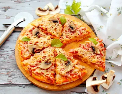 Приготовление Пиццы — стоковые фотографии и другие картинки Базилик -  Базилик, В помещении, Выпекать - iStock