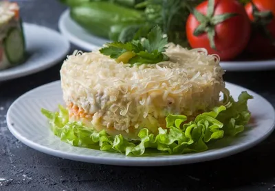 Простые салаты на 8 марта: рецепты салатов на праздничный стол