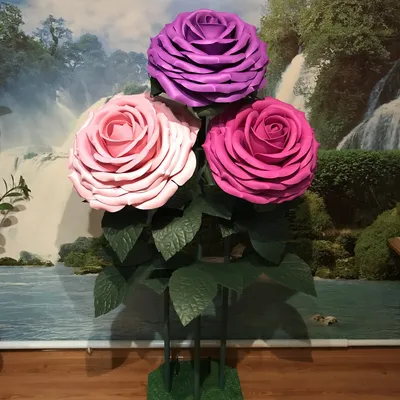 На стойке - 5 роз Декор Большие ростовые цветы из фоамирана  (ID#1397740461), цена: 3200 ₴, купить на Prom.ua