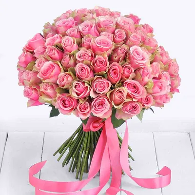 51 розовая роза в дизайнерской упаковке - Доставкой цветов в Москве! 22791  товаров! Цены от 487 руб. Цветы Тут