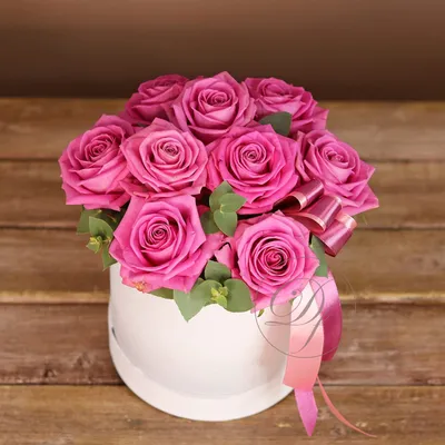 Розы в шляпной коробке K-11 купить по цене 19990.00 руб. с доставкой по  Туле – интернет-магазин «Расцветочка»