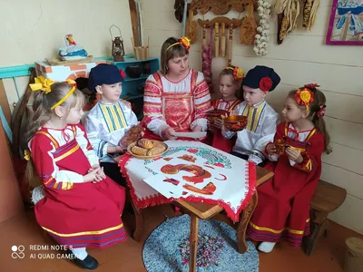 Состоялась познавательная программа для детей «Здравствуй, русская изба» -  Городской дом культуры национального творчества