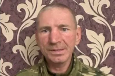 Русский солдат с современной техникой . Векторное изображение ©dergriza  107729114