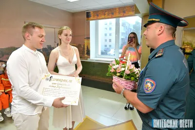 В День всех влюблённых на катке ВДНХ впервые прошла регистрация брака ::  Новости :: ТВ Центр
