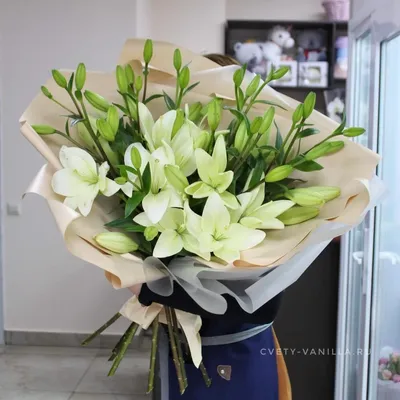 Букет из 7 лилий заказать с доставкой в Челябинске - салон «Дари Цветы»