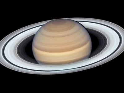 Image Captures Saturn, Mars, Earth and Venus
