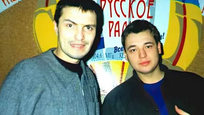 Фото с Сергеем Жуковым на фоне кино