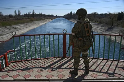 Российские войска берут под контроль Северо-Крымский канал