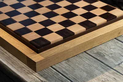 Шахматная доска с рамкой (дуб) 25*25 см – купить в интернет-магазине, цена,  заказ online