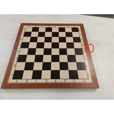 Деревянная шахматная доска нескладная большая (48x48 см) купить