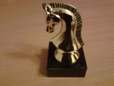 Сувенир полистоун \"Шахматная фигура. Конь\" золотой с чёрной гривой  19,5х10х8 см | AliExpress