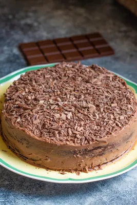 Рецепт Шоколадный торт с масляным кремом и меренгой