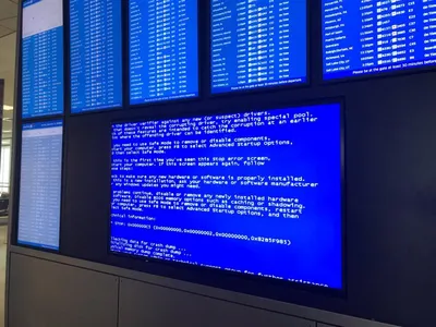 Классический синий экран смерти BSOD Ошибка сбоя системной ОС Иллюстрация  вектора - иллюстрации насчитывающей память, интернет: 164475807
