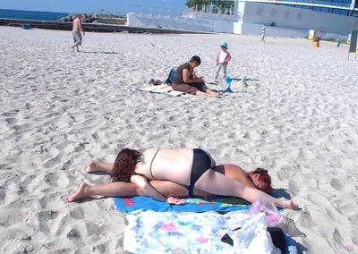 Такие упоротые и смешные фото люди могли сделать только на пляже – Люкс ФМ
