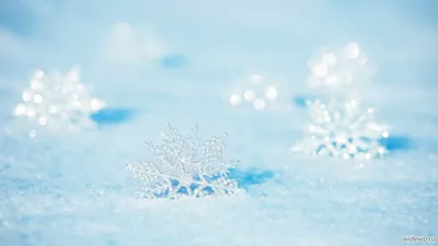 Волшебная снежинка на снегу - обои для рабочего стола, картинки, фото