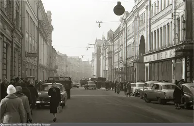 Старая Москва и Москвичи 1960-х и 2022 года на фото сделанных с одних точек  | Про life в Москве и не только здесь | Дзен