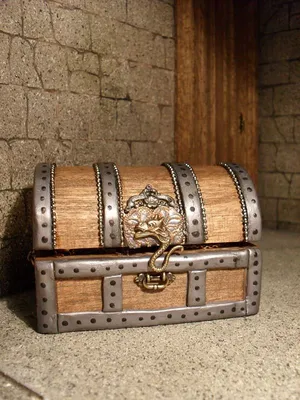 Another pirate chest | Деревянные сундуки, Деревянный сундук, Старинный  сундук
