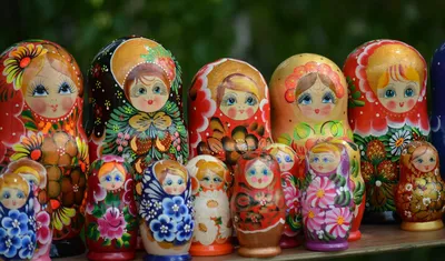 Сувениры и подарки из России для взрослых и детей: подробный список и  рекомендации