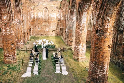 Уже в марте 2023 мы открыли наш свадебный сезон чудесной свадьбой  Владислава и Гаянэ⚡️ Не терпится показать вам кадры от @nataliyalegenda… |  Instagram
