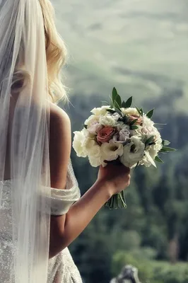 Свадьба, свадебная фотосессия, букет невесты, платье невесты, фотосессия в  горах, нежнос… | Романтические свадебные фотографии, Свадебные позы,  Свадебные фотографии