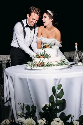 Красивые свадебные фотографии — фото молодоженов жениха и невесты от  свадебного фотографа