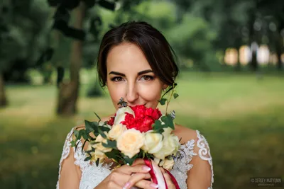 Как выбрать свадебные цветы для букета невесты? Расскажем в статье Блог -  полезные статьи о цветах, уход за букетом