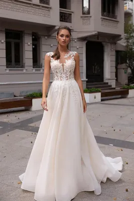 Кружевное свадебное платье с блеском | Купить, Киев, цена, фото