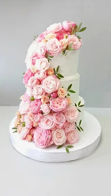 Пин от пользователя Eden Lecea на доске Cake Designs and inspo | Белый свадебный  торт, Современный свадебный торт, Современные свадебные торты